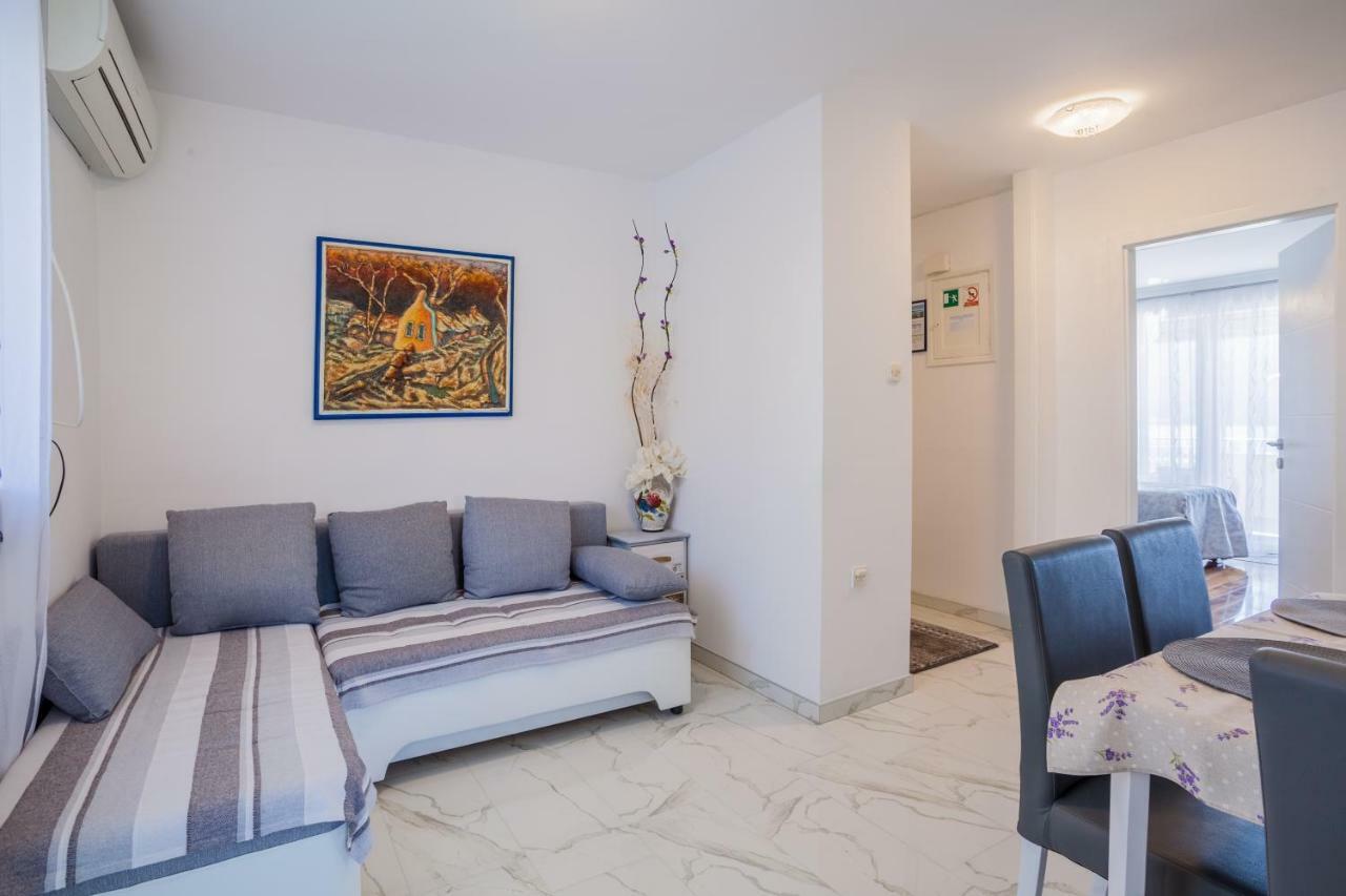 Apartment Sara - Црес Экстерьер фото